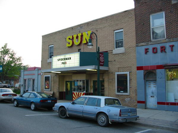 Sun Theatre - OLD SIGN PRIOR TO NEW MARQUEE UPGRADE